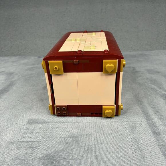 LEGO 75683 Wicked Glinda & Elphaba Dormitory Incomplete Set For Parts - Picture 6 of 9